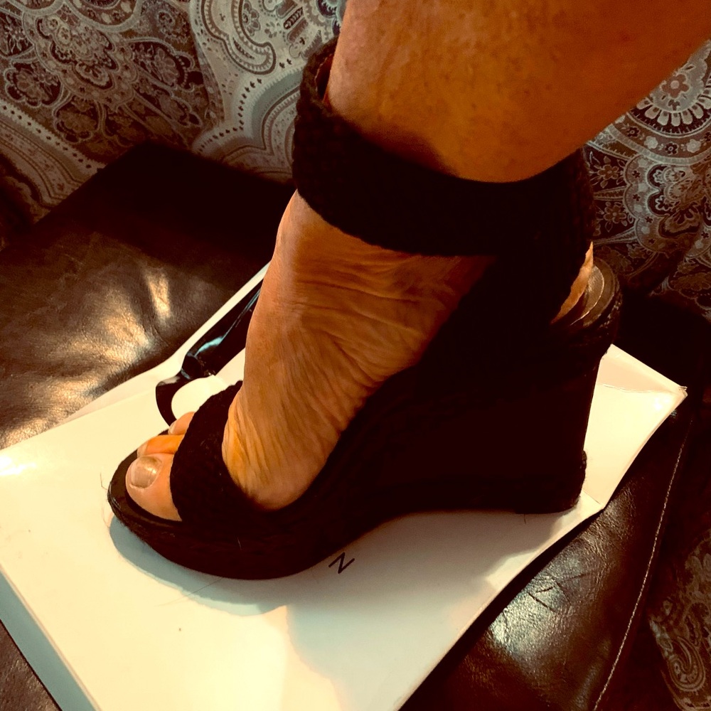 Sz 9, Ninewest Ankle Wrap black wedge sandals. Barely worn, still like new.